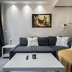Chic Apartment Cosy Stay